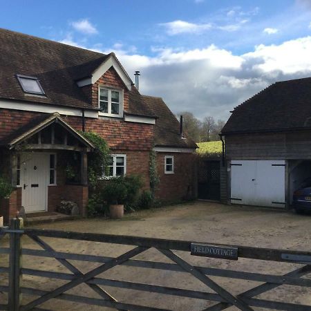 Field Cottage B&B Haywards Heath Exterior photo
