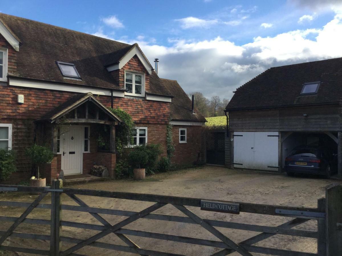 Field Cottage B&B Haywards Heath Exterior photo